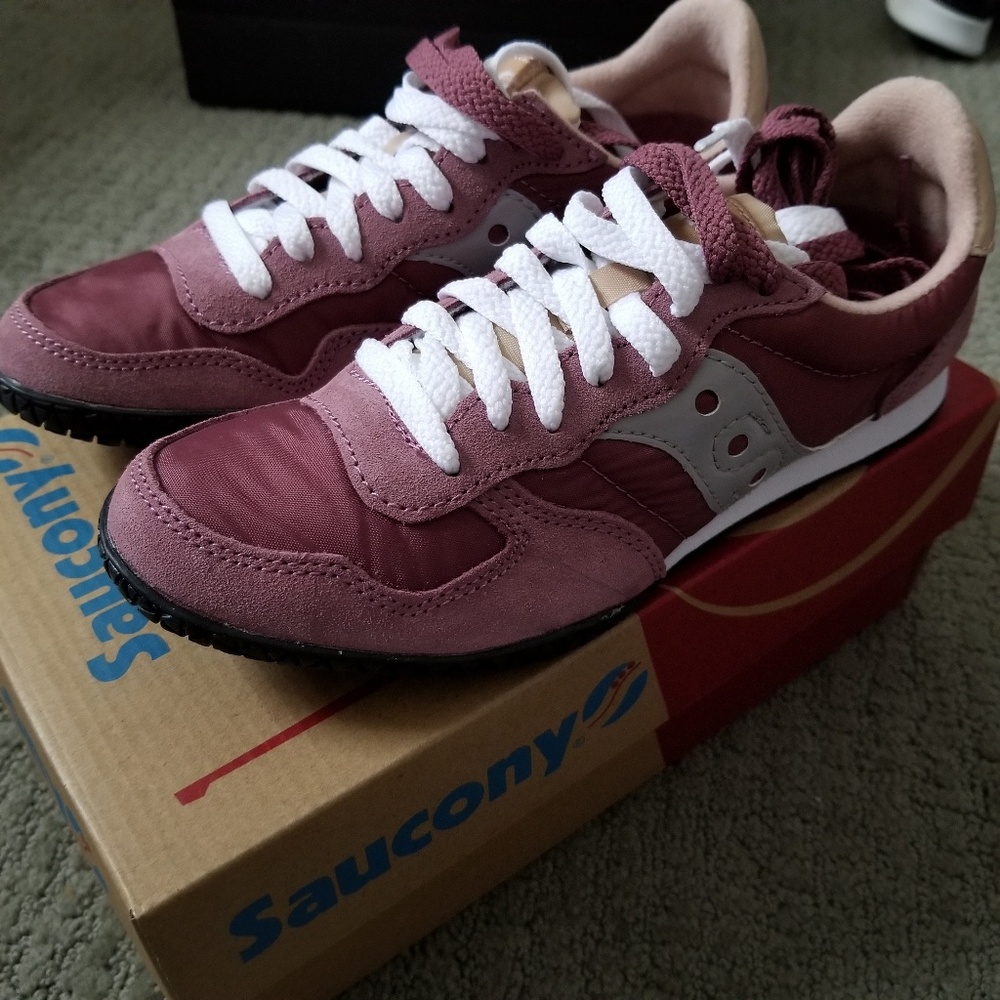 Women's Saucony Bullet NIB